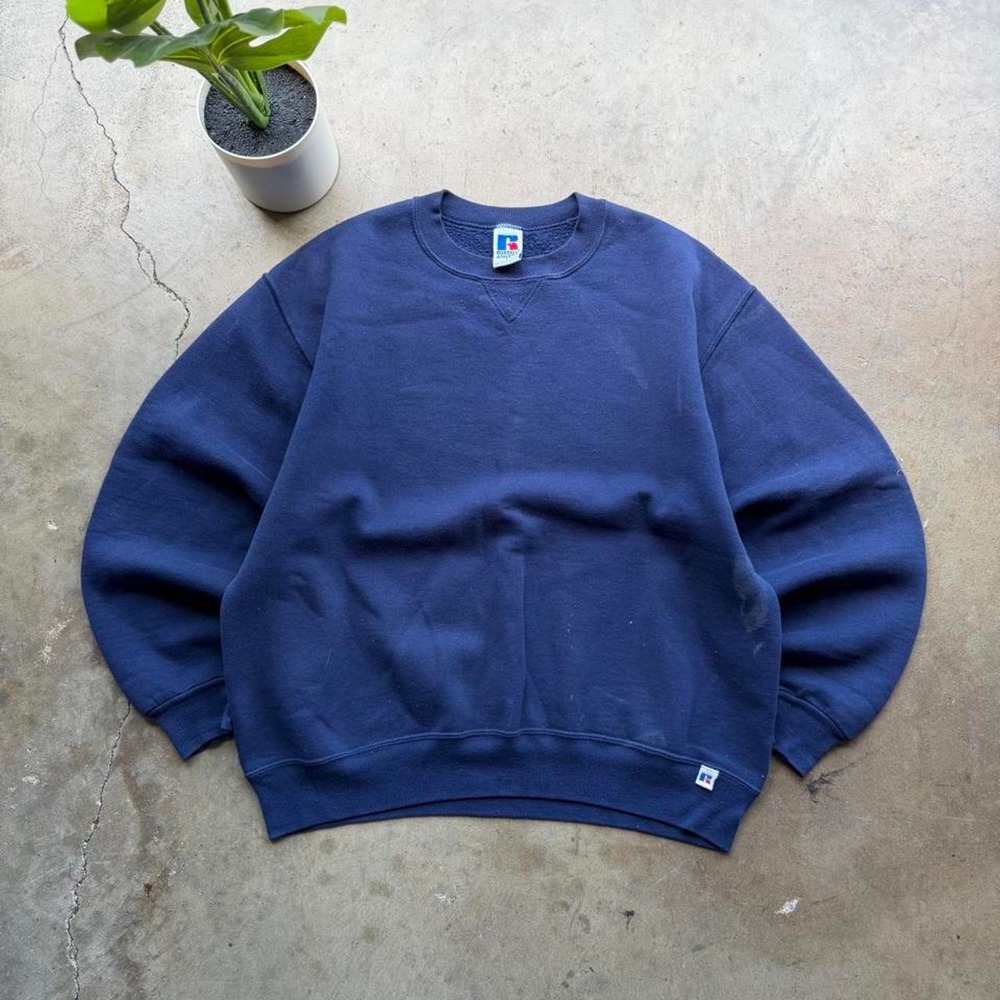 Vintage 90s‎ Russell Athletic Navy Blue Crewneck Sweatshirt made in USA